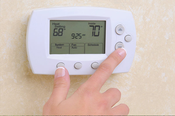 Thermostat setting the temperature