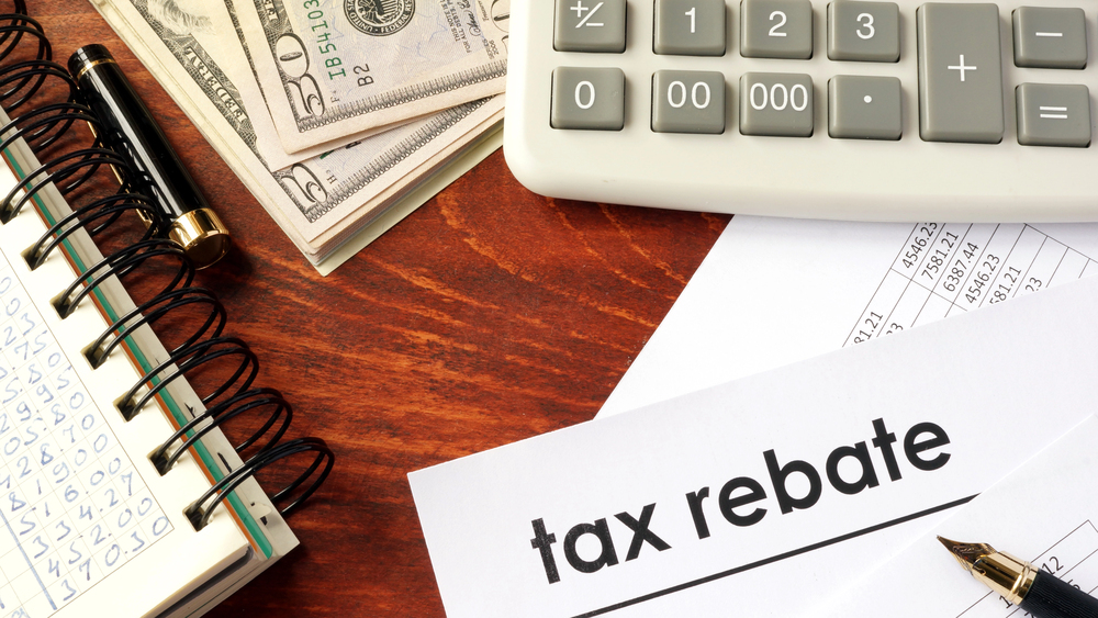 Tax rebates and money